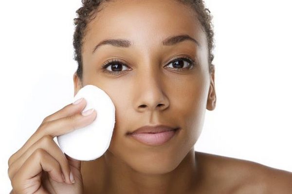 Účinná léčba akné u dospělých